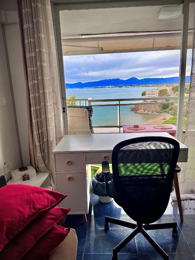 Blue Salou Apartment Bagian luar foto